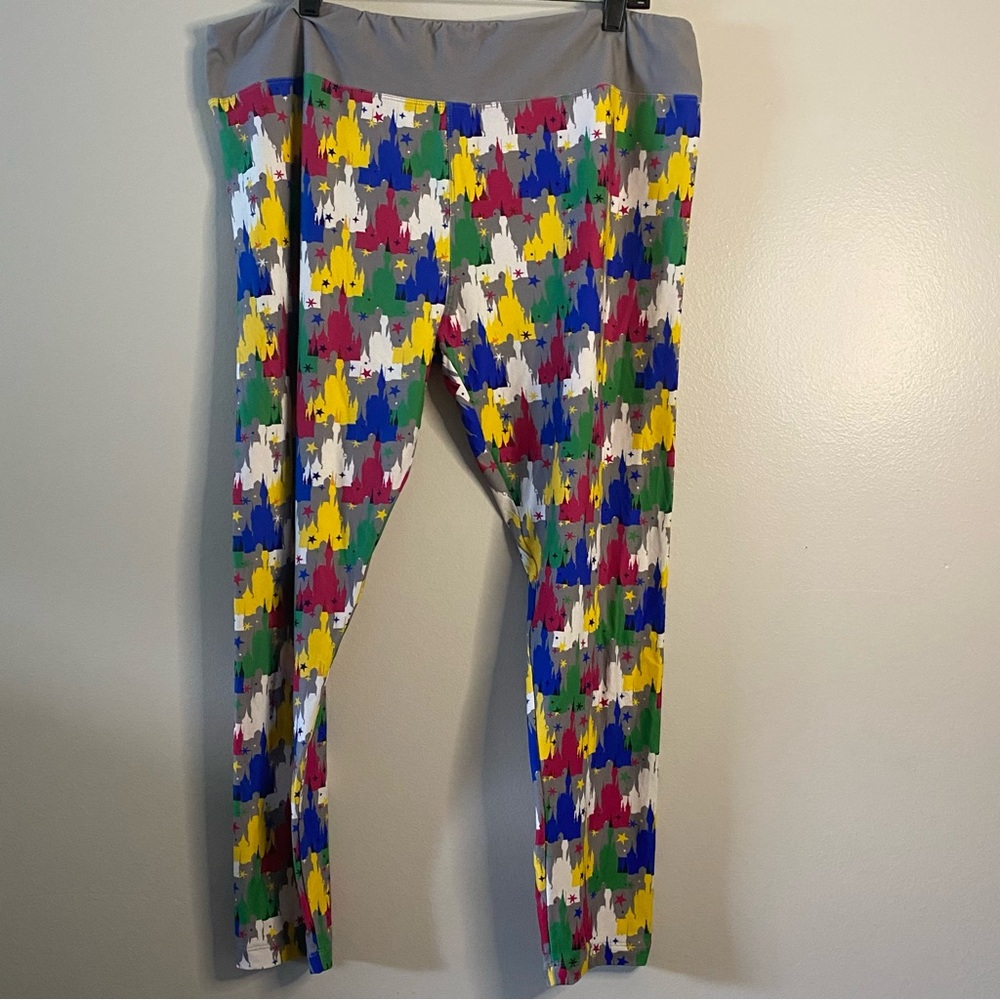 Disney Cinderella’s Castle Leggings Multi-Color Size 1X Authentic Original